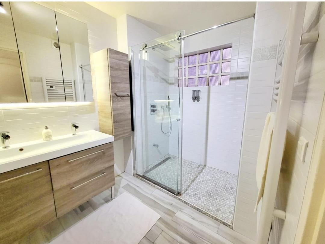 Cannes : Spacious Apartment Eksteriør bilde